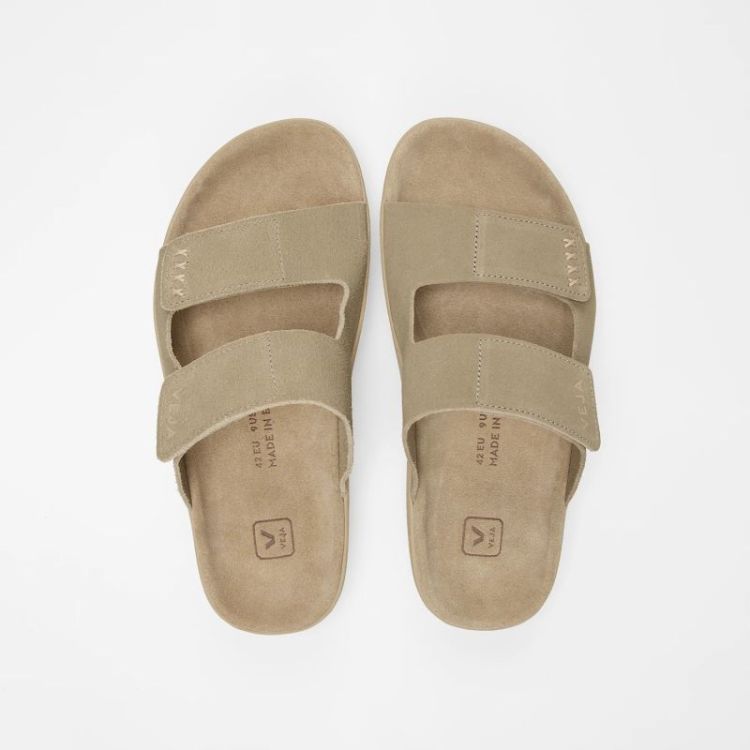  TAUPE_ALMOND