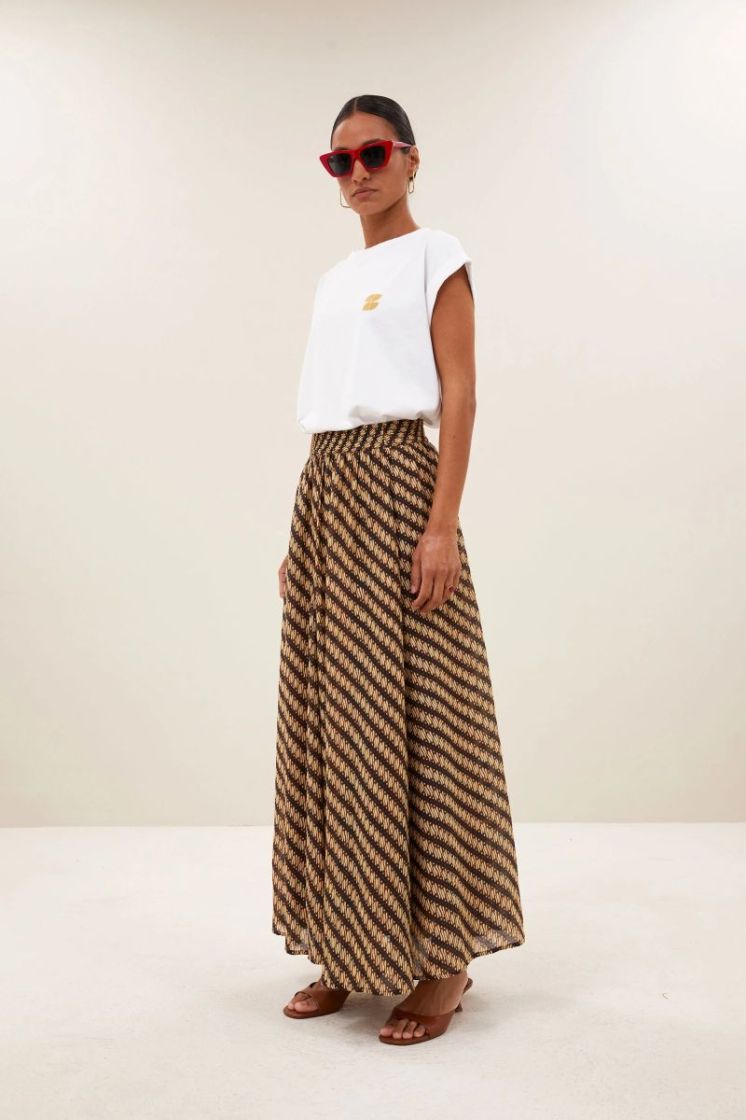 Tobi bright white