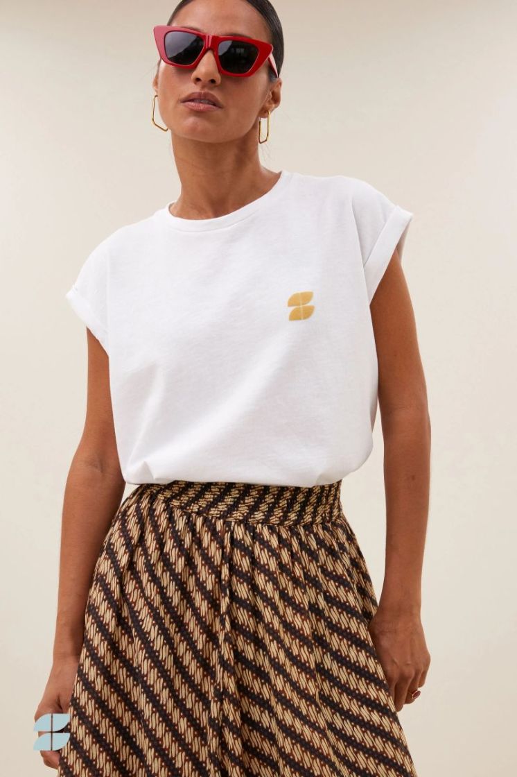 Tobi bright white