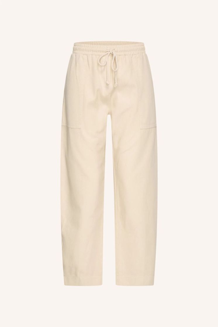 Izzy off white