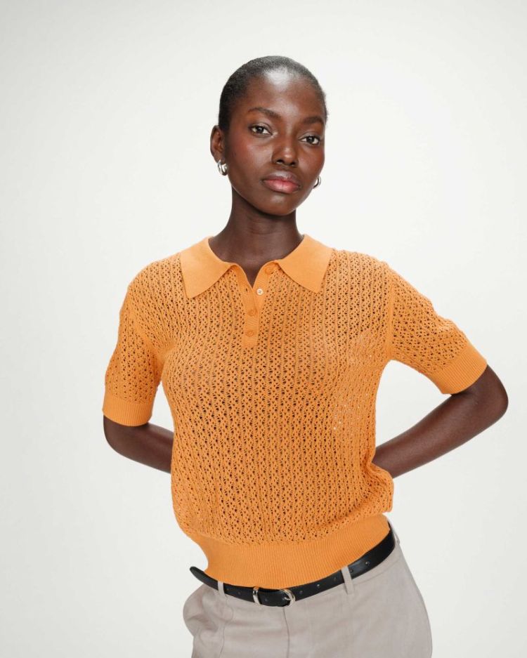 Vathi Gold = orange