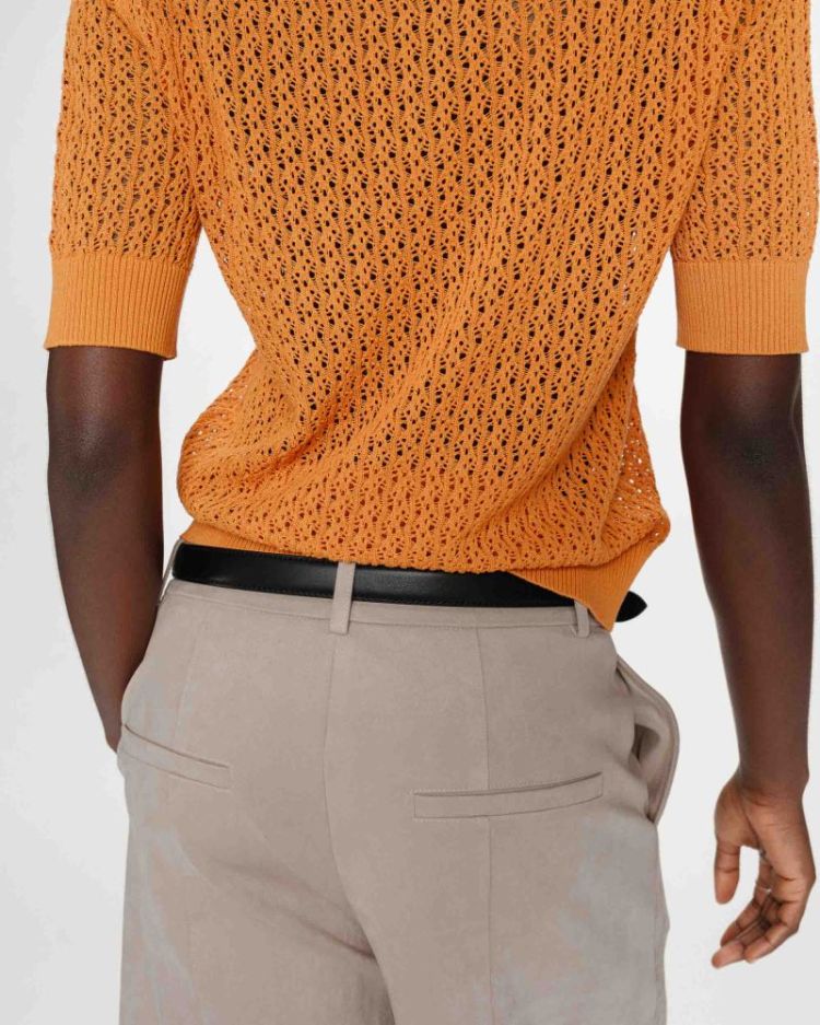 Vathi Gold = orange