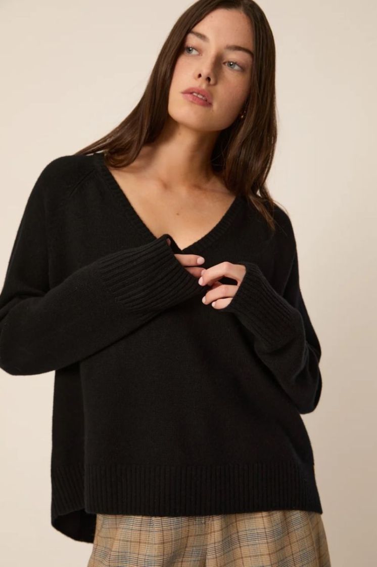 ARILOU NOIR 09000